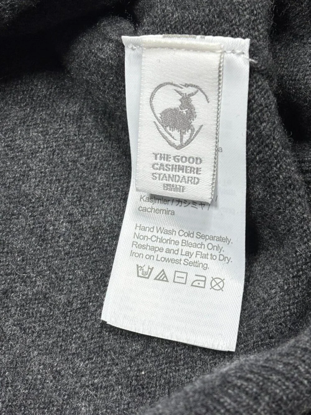 J.Crew Mens Large 100% Cashmere V-neck Sweater Charcoal Gray Style BC464 ECU - Picture 6 of 9